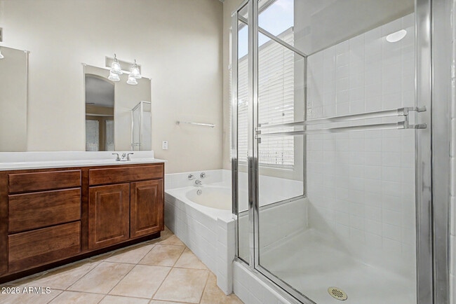 Building Photo - 6932 W Blackhawk Dr