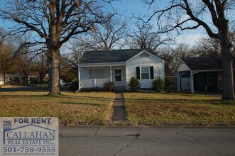 Building Photo - Park Hill 2 Bedroom Home