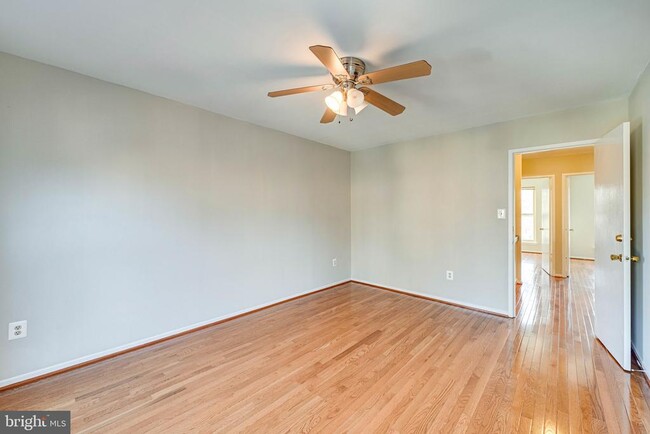 Building Photo - 1727 Cy Ct