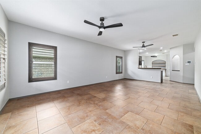 Building Photo - 5115 Whitebridge Ln