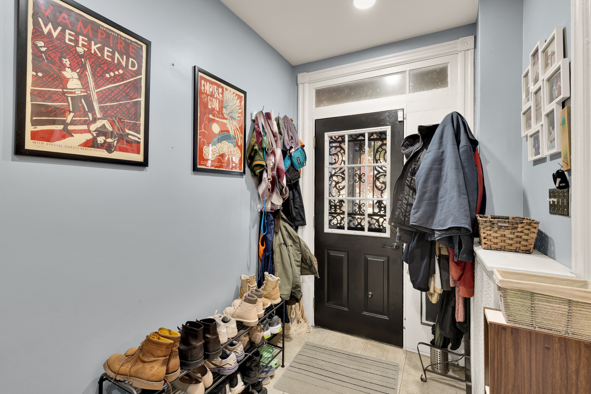 Building Photo - 207 V St NE