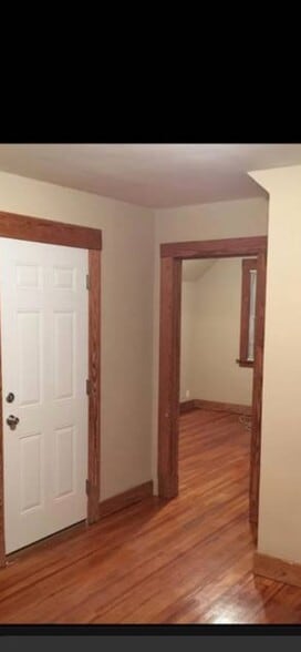 Building Photo - 130 Woodin St