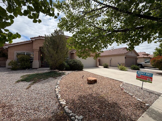 Building Photo - 3 Bedroom Single Story Home Available Near Dellyne Ave NW & Unser Blvd NW!