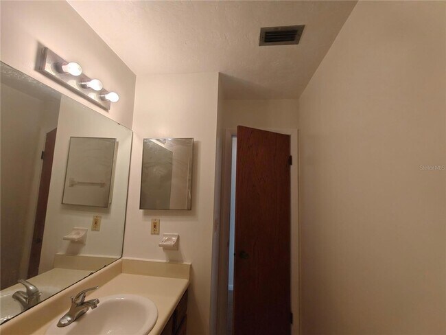 Building Photo - 6133 NW 33 St