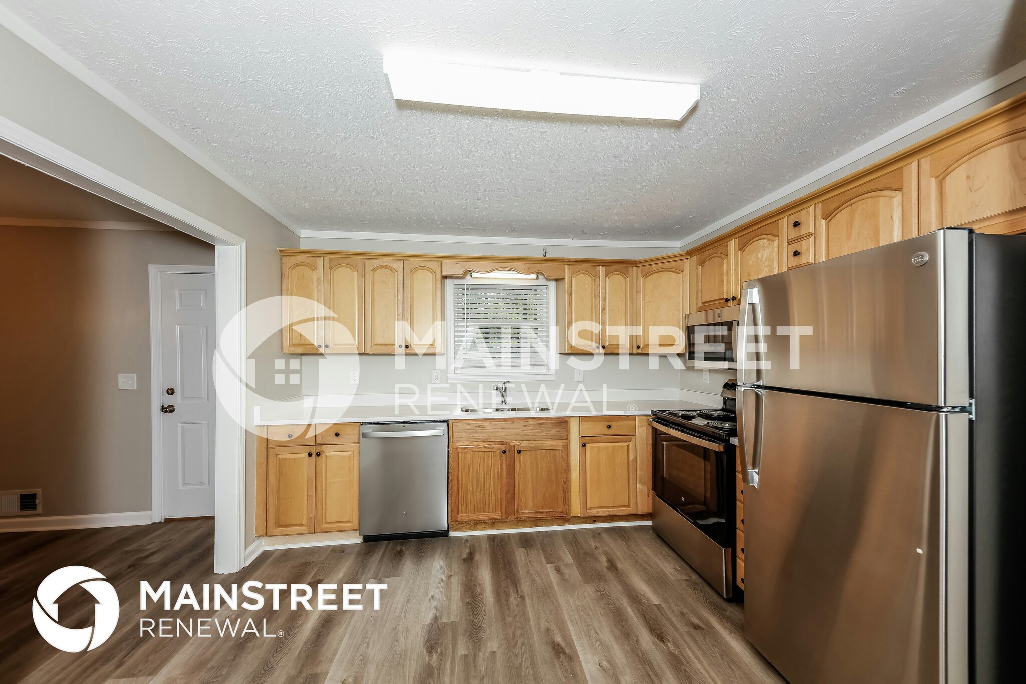 Building Photo - 6185 Hillpine Dr