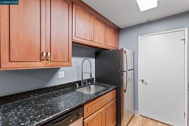 Building Photo - 765 Watson Canyon Ct