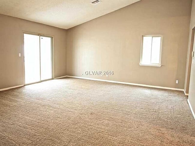 Building Photo - 833 Spyglass Ln