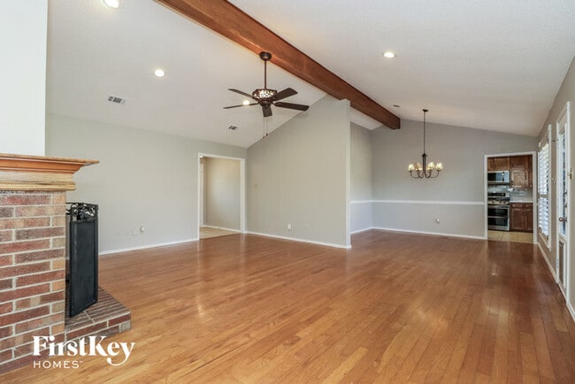 Building Photo - 1311 Bluebonnet Trail