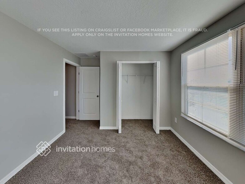 Building Photo - 2228 Jungle Dr