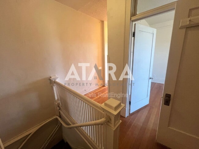 Building Photo - 230-232 W 300 N