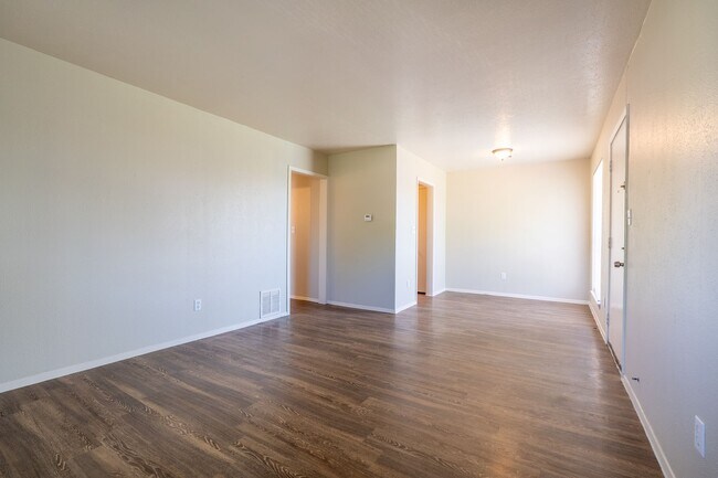 Building Photo - Crestridge Apartments