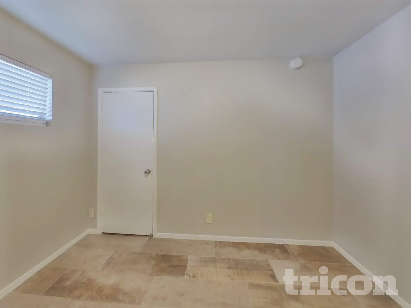 Building Photo - 826 W Del Rio St