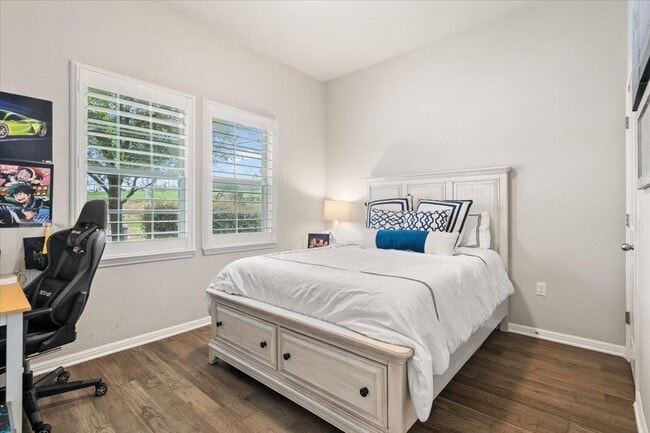 Building Photo - 11901 Deering Pl