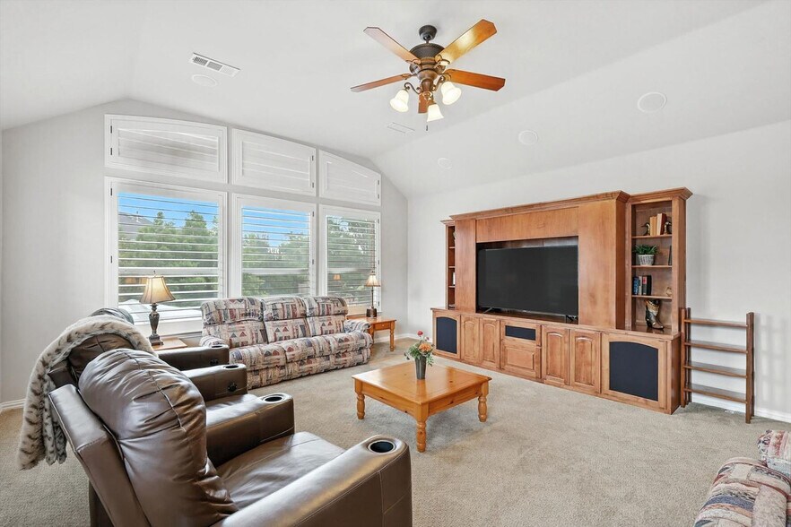 Primary Photo - 2303 Chapelwood Dr