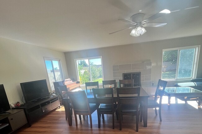 Building Photo - 14823 Maywood Dr