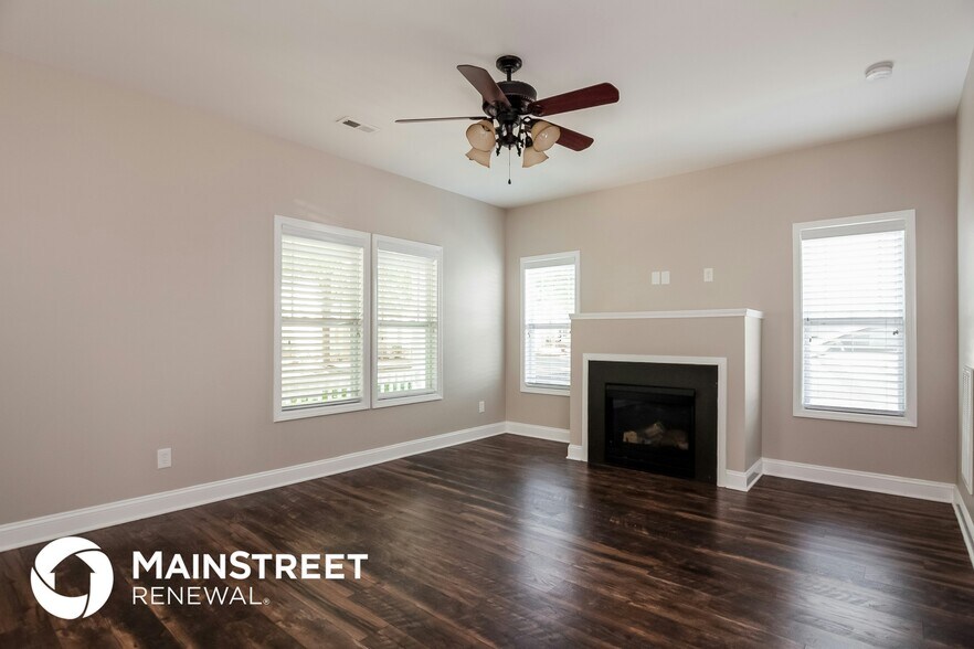 Building Photo - 9663 Mendenhall View Dr