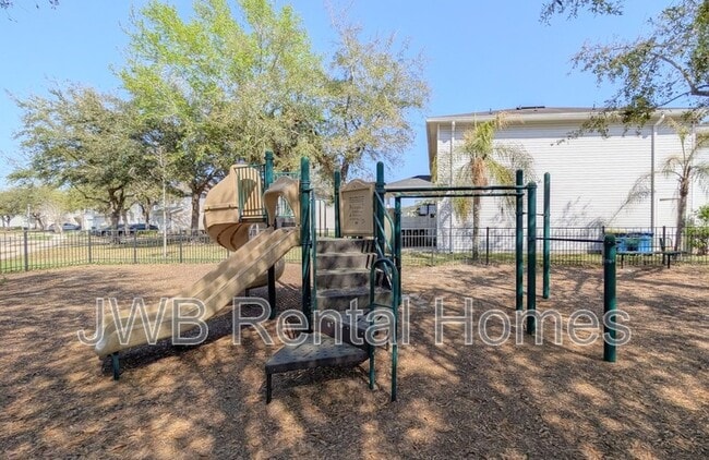 Building Photo - 1892 Biscayne Bay Cir