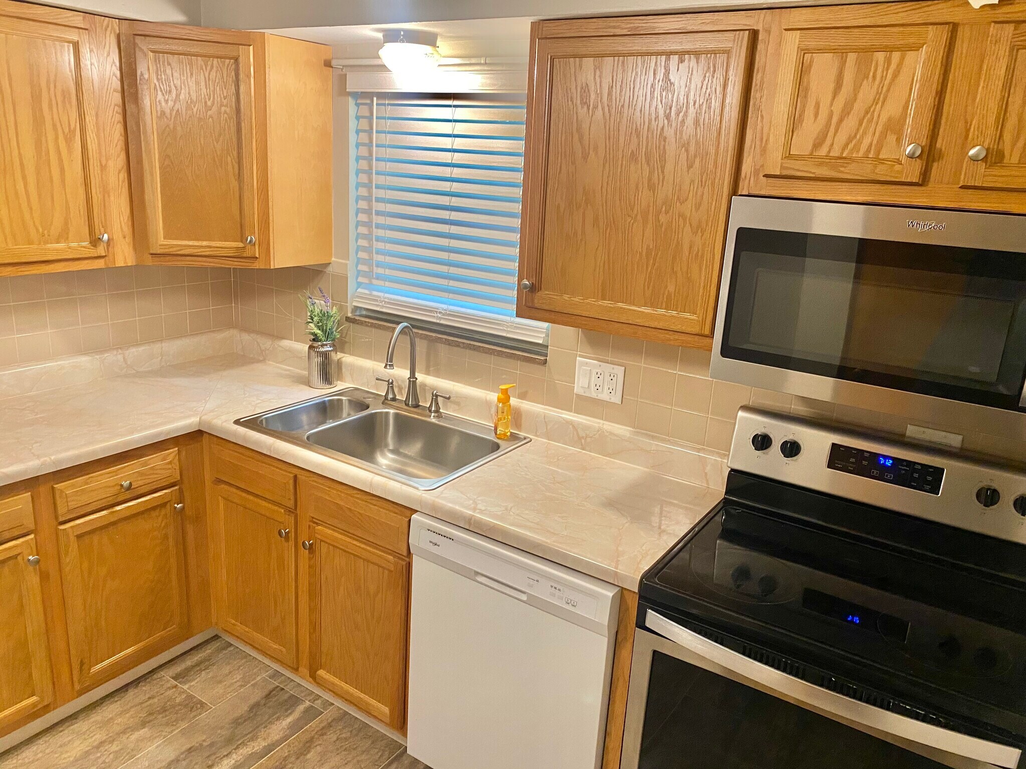 Building Photo - 210 Mount Lebanon Blvd