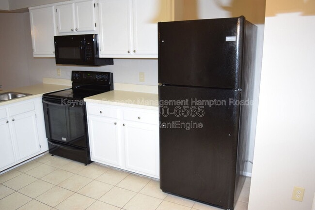 Building Photo - 1412 Woodscape Ln