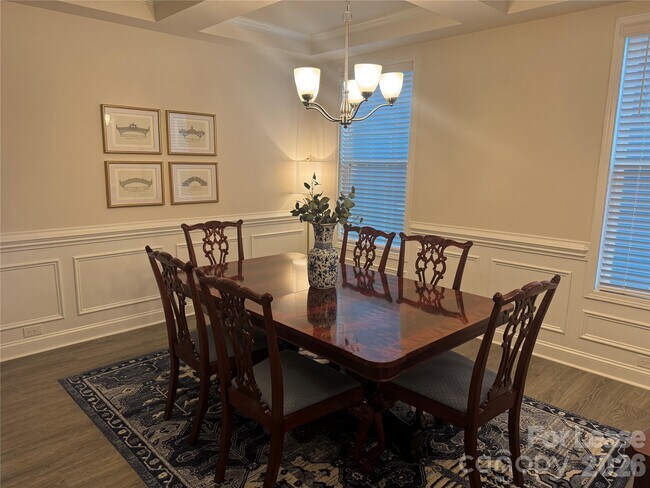 Building Photo - 1058 Thoroughbred Dr.