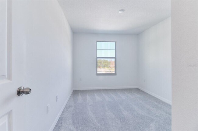 Building Photo - 3407 E Louisiana Ave