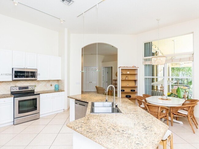 Building Photo - 3967 Nighthawk Dr
