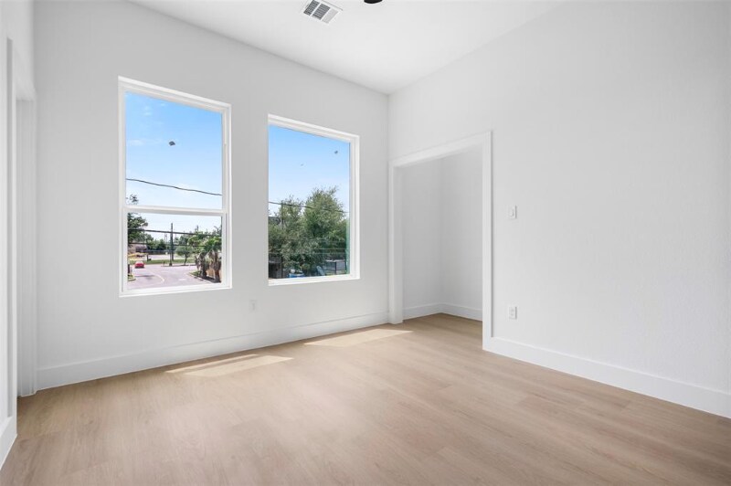 Building Photo - 4657 Phlox St