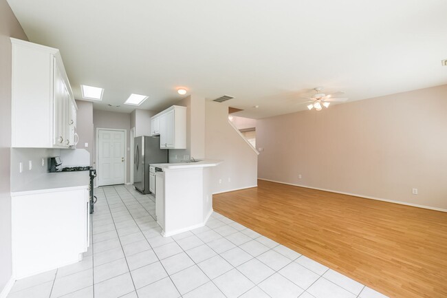 Building Photo - 6326 Veranda Green Trail