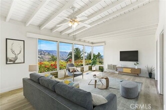 Building Photo - 580 Poplar St