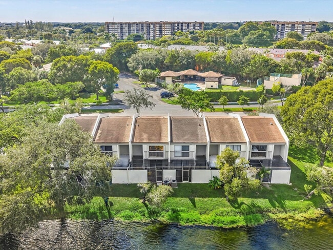 Building Photo - 1381 NW 99th Ave