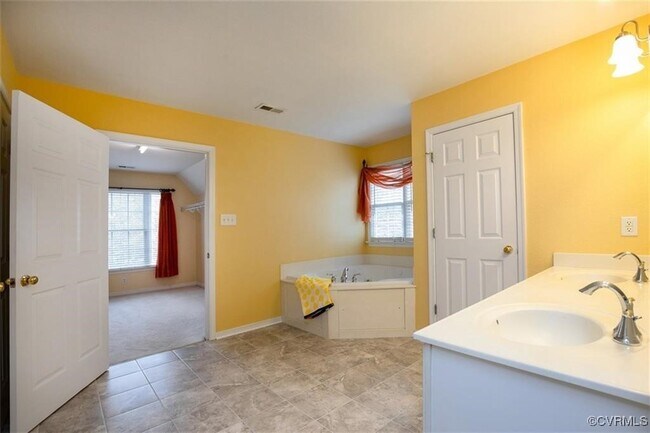 Building Photo - 5208 Wheat Ridge Pl