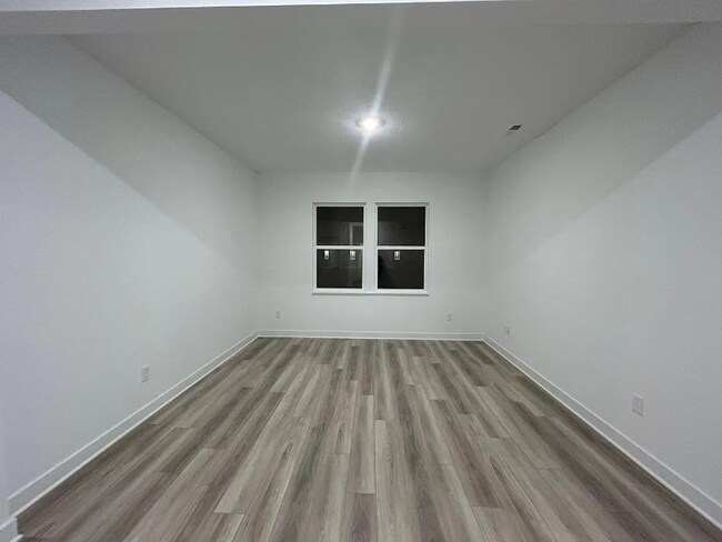Building Photo - 7307 Darley Ln