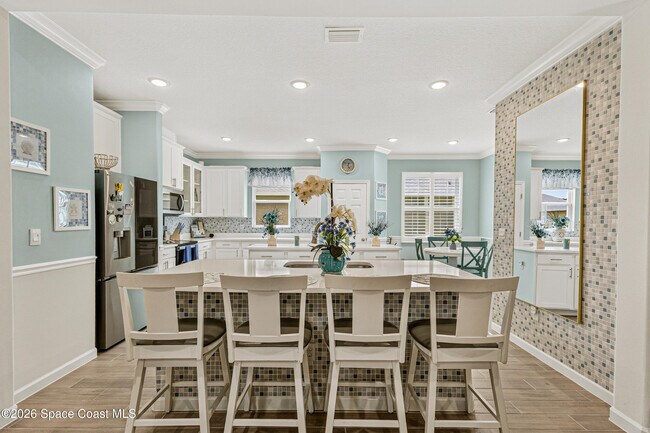 Building Photo - 6691 Cameo Dr