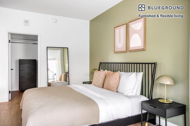 Building Photo - 3540 Wilshire Blvd