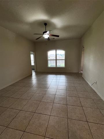 Building Photo - 813 Oak Valley
