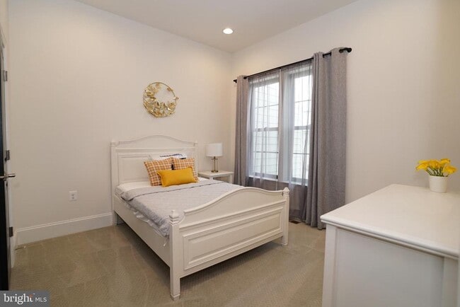 Building Photo - 44655 Provincetown Dr