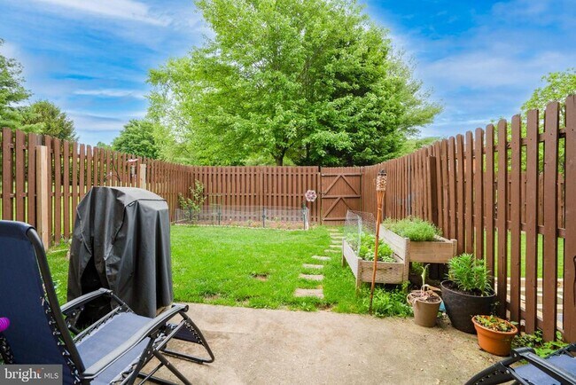 Building Photo - 109 Hawthorne Ct