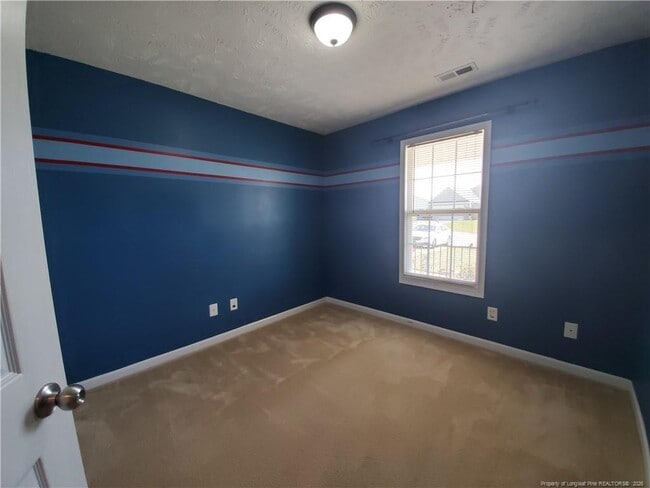 Building Photo - 1665 Kershaw Loop