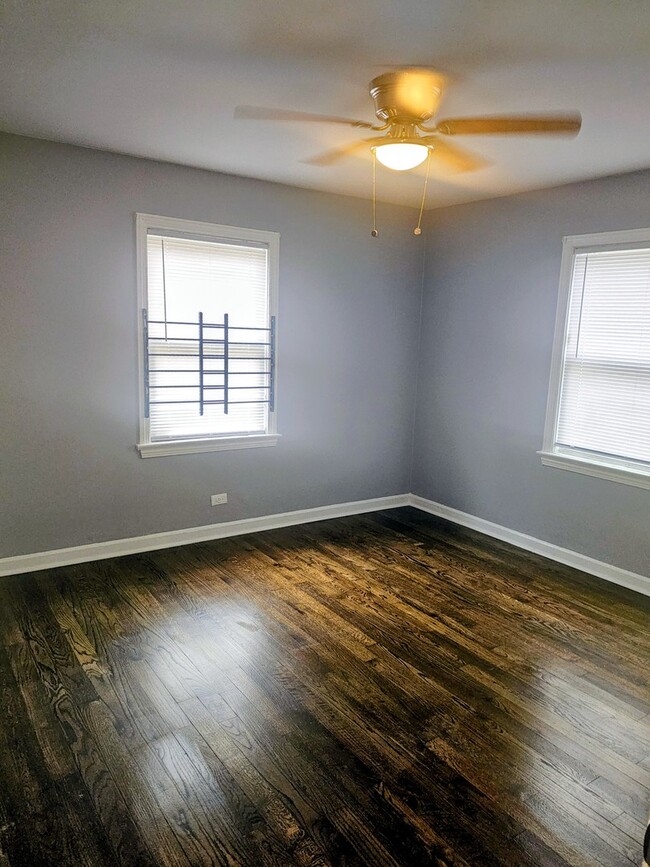 Building Photo - 7632 S Jeffery Blvd