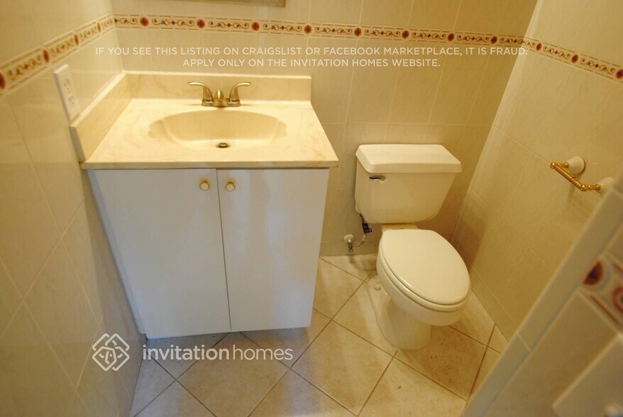 Building Photo - 889 NW 97th Ave