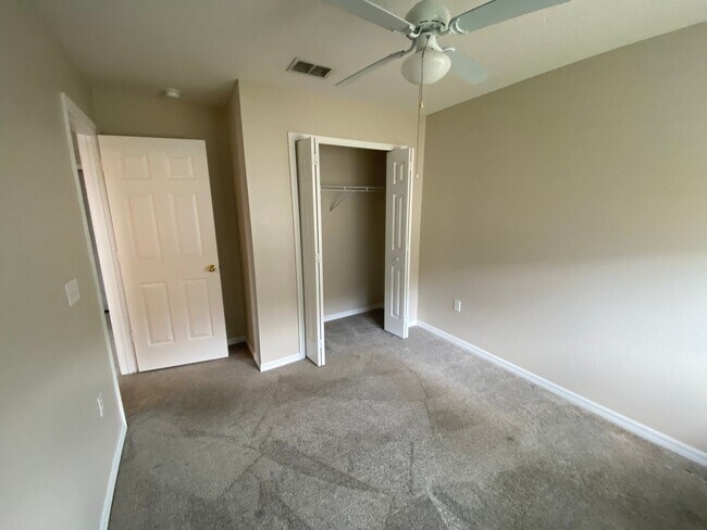 Building Photo - Home for rent
