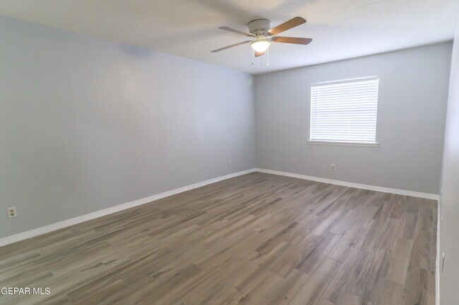 Building Photo - 4800 N Stanton St