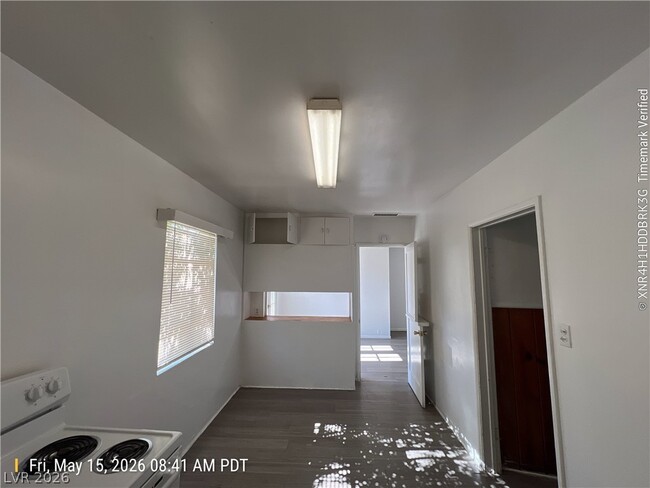 Building Photo - 229 Circle Dr