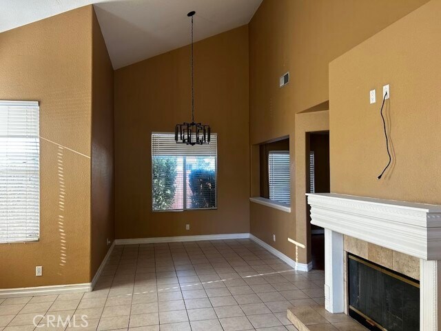 Building Photo - 1009 Sunbeam Ln