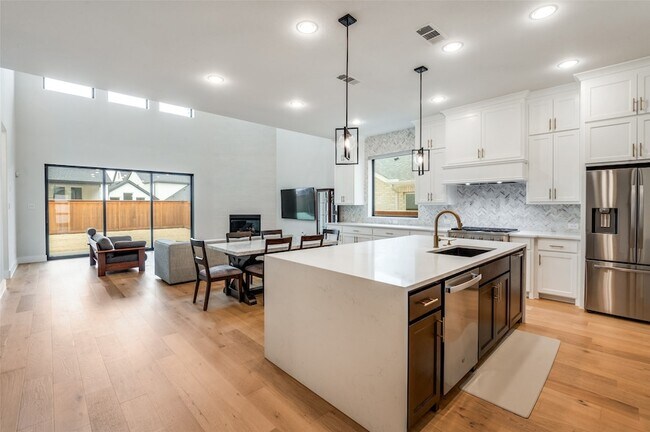 Building Photo - 3712 Connie Ln