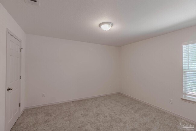 Building Photo - 7 Marine Dr