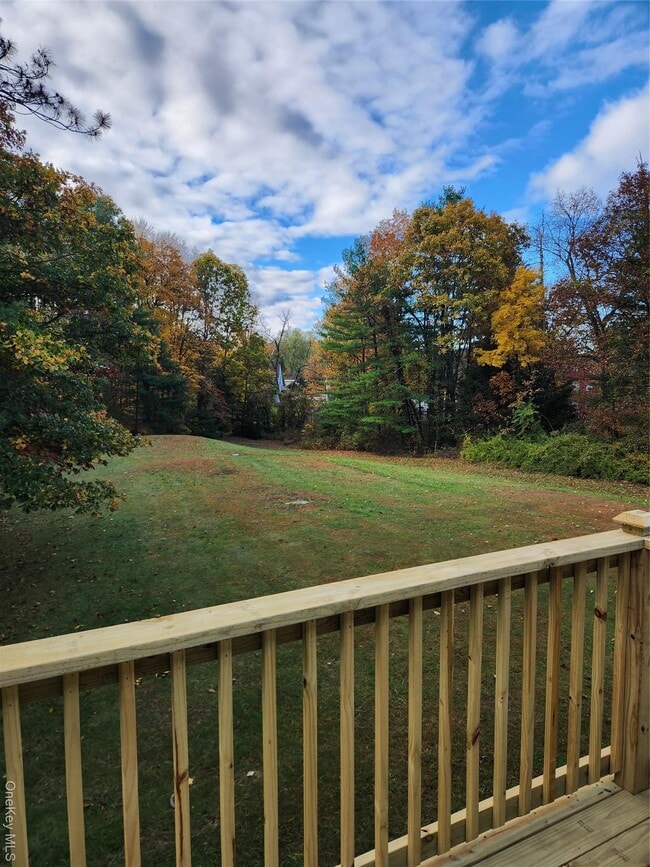 Building Photo - 125 E Market St