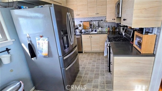 Building Photo - 10551 Karmont Ave