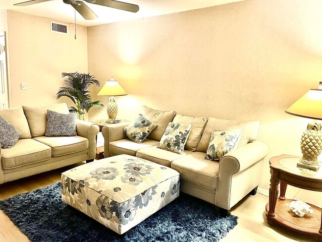 Building Photo - 2929 SE Ocean Blvd