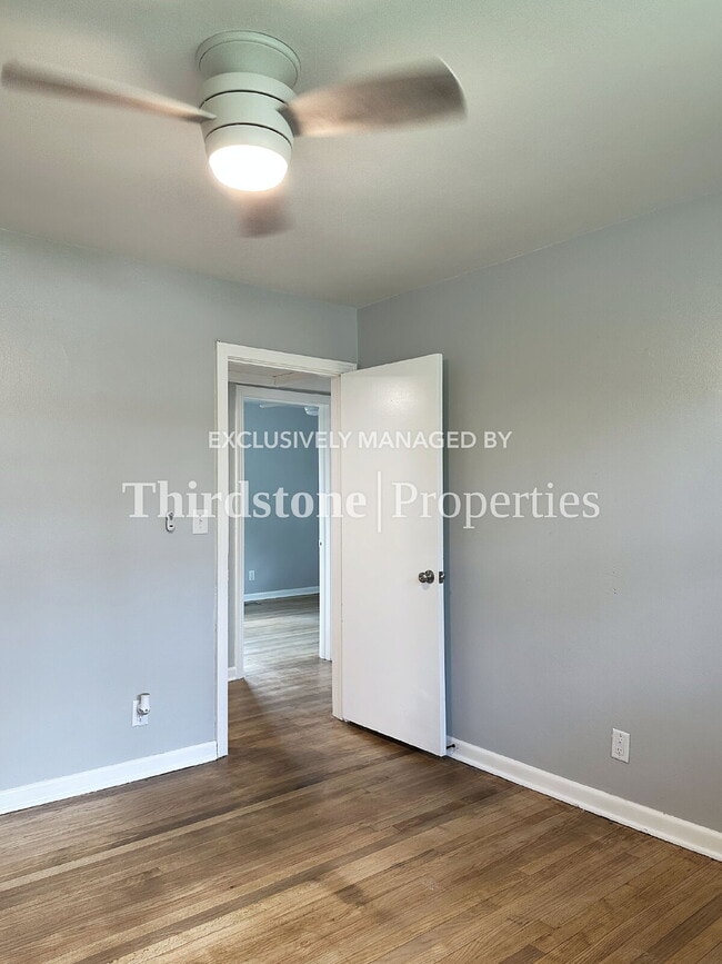Building Photo - 1120 Skye Dr E